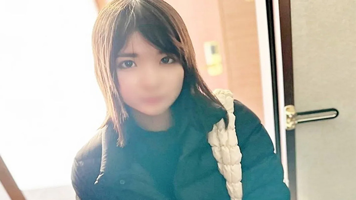 FC2-PPV-4660423-完全未經處理當認真而開朗的大阪和董事長脫下內褲時,他超出了他的期望!配進