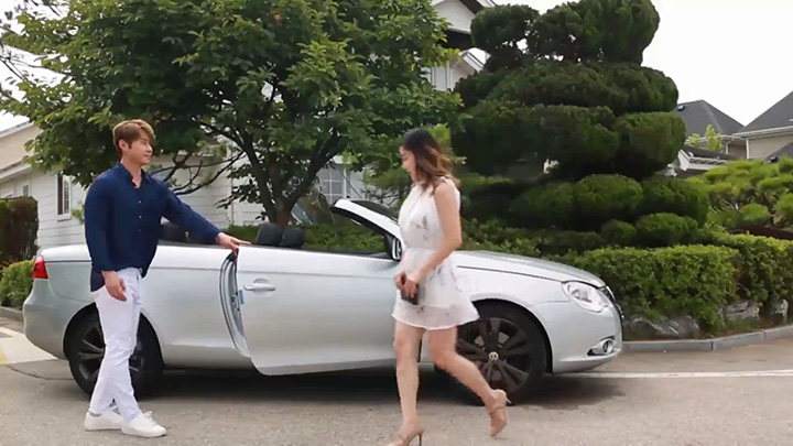 卡拉ok厅:火辣的女人们